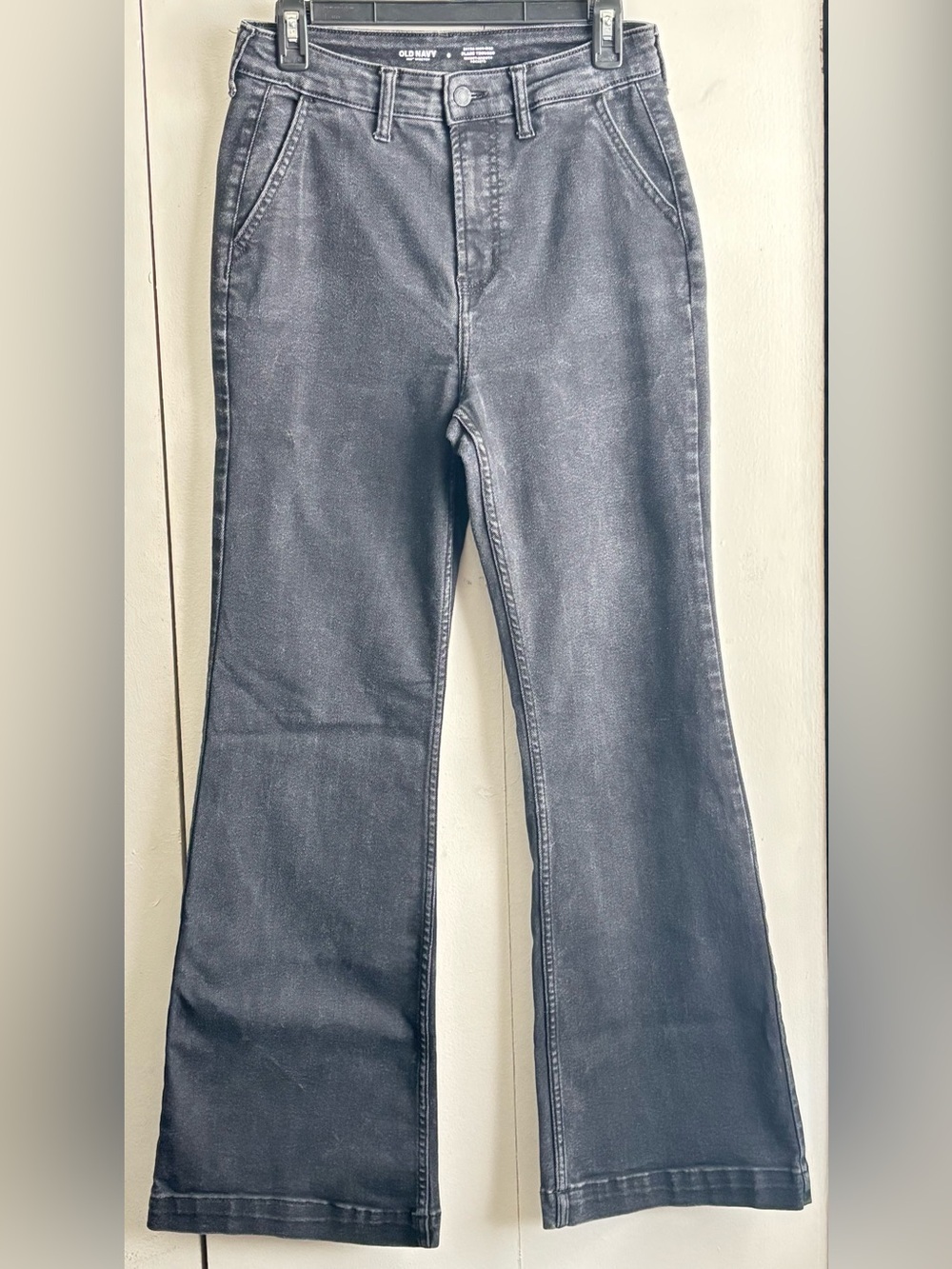 WOMENS OLD NAVY 360 STRETCH BLACK FLARE JEANS, size 6